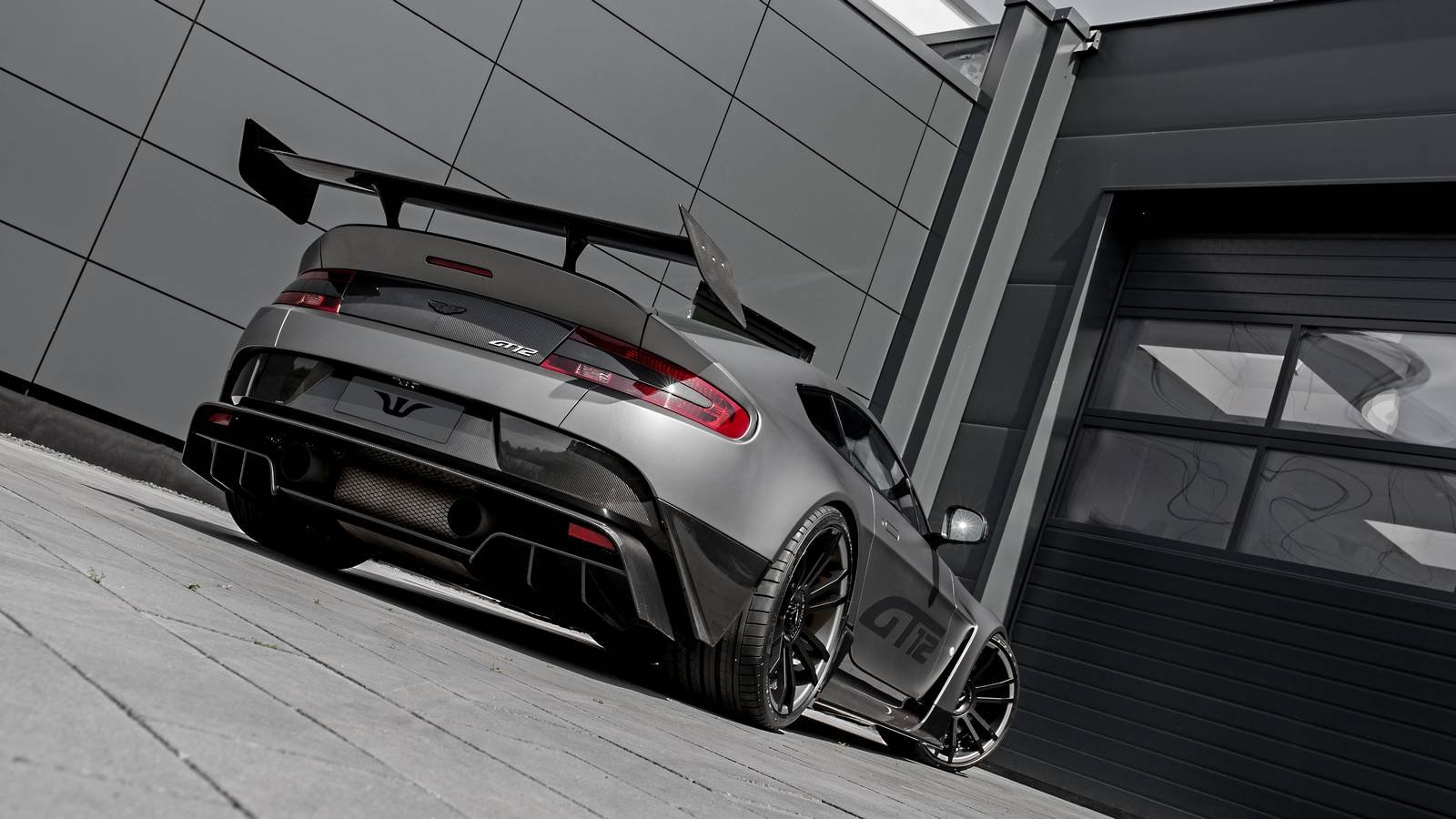 Aston-Martin-Vantage-GT12-tuning-wheelsandmore-10